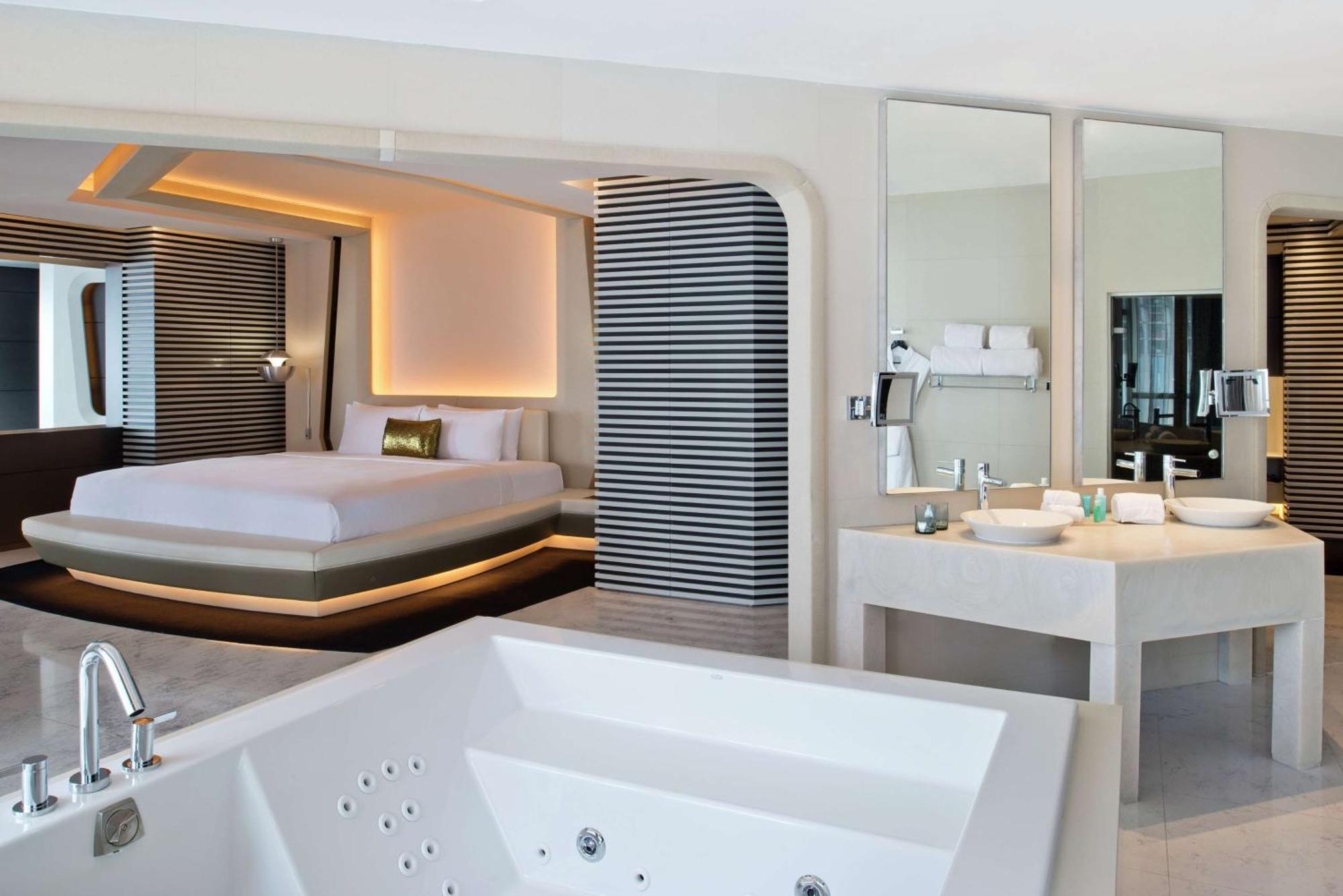 V Dubai, Curio Collection By Hilton Hotel 5*