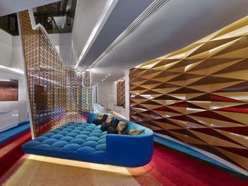 Hotel V Dubai, Curio Collection By Hilton 5*