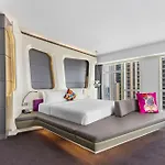 V Hotel Dubai, Curio Collection By Hilton